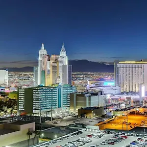 Holiday home Mgm Signature-33-709 F1 Track & Strip View Balcony, Las Vegas